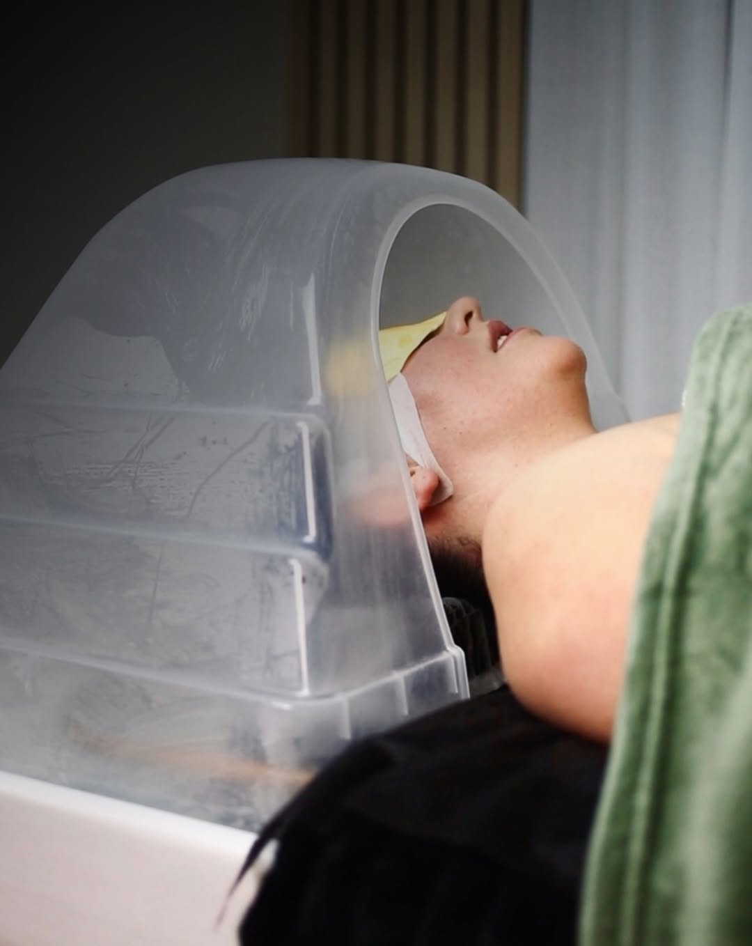 Head Spa tretman u salonu